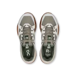On THE ROGER Clubhouse Pro Youth white and olive kids sneaker